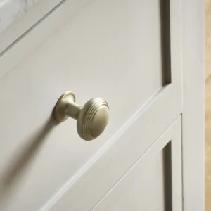 Barlow Cabinet Knob Medium - Antique Zlatý kov
