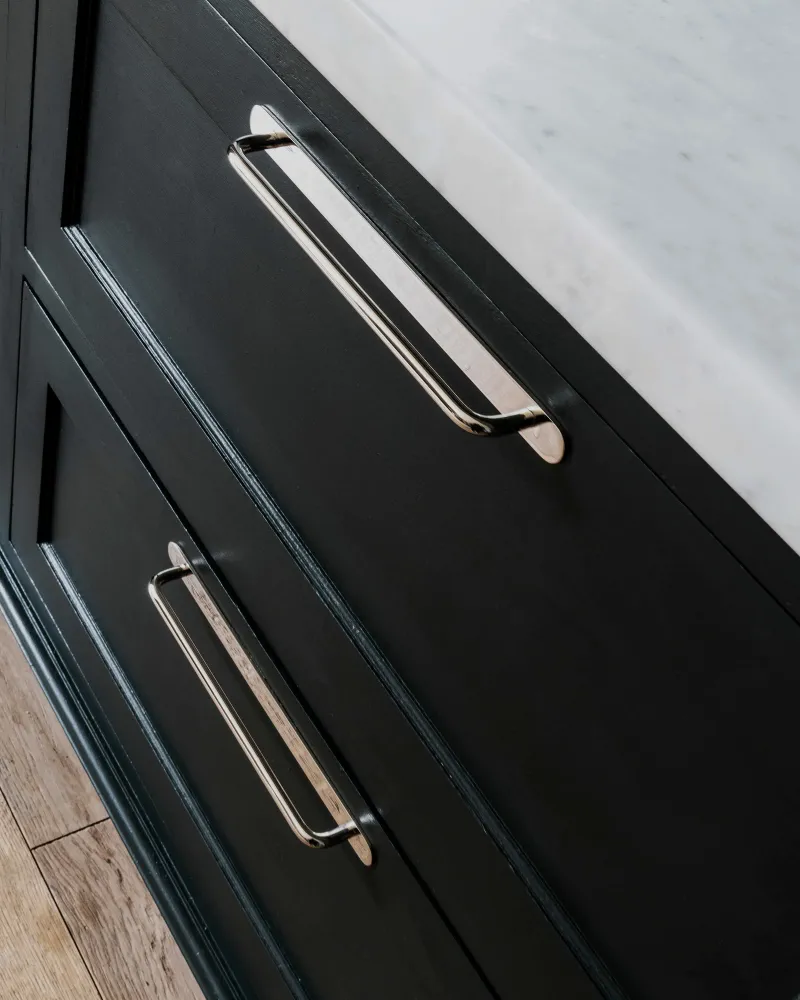Full Extension Kilburn Cabinet Handle Medium - Polished Nickel