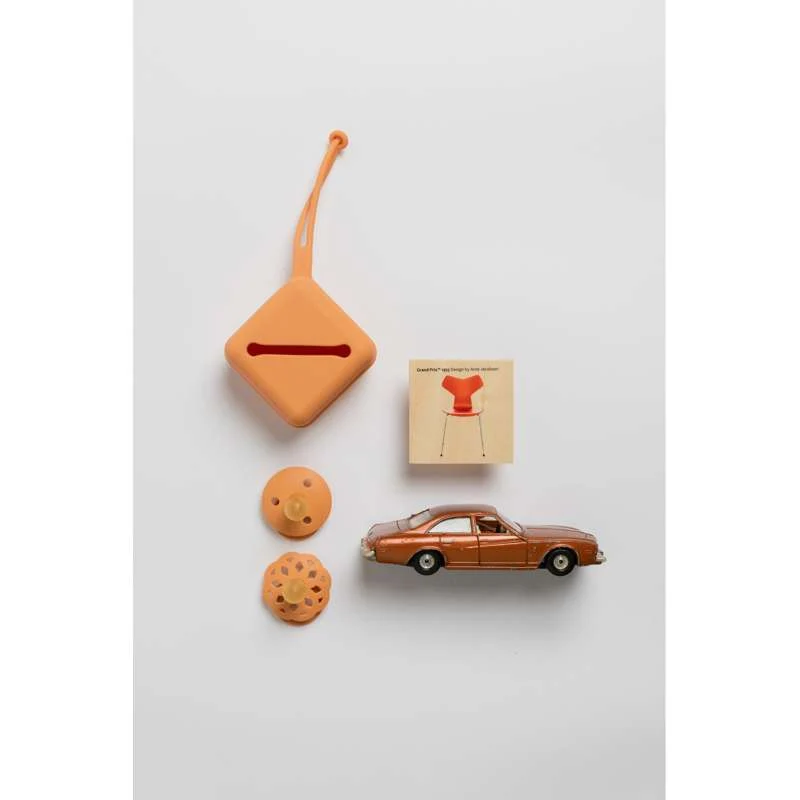 Multi-Compartment Organizer BIBS Accessories Pacifier Case - Silikone - Sutteboks m. Plads til 3 Sutter - Pumpkin