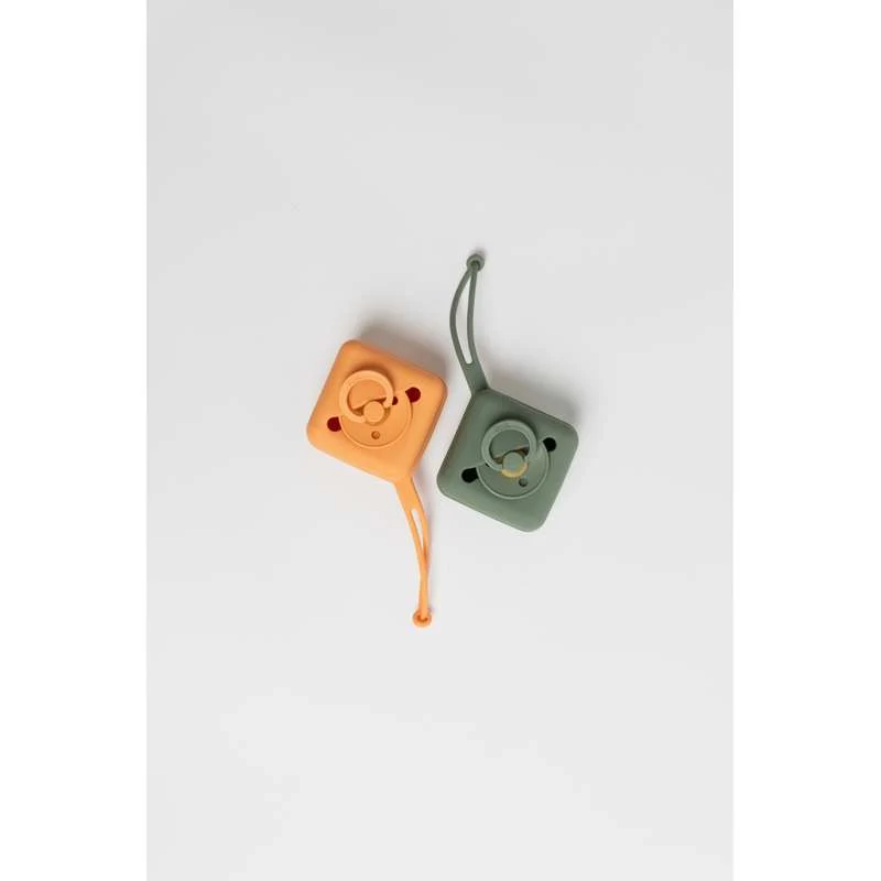 Multi-Compartment Organizer BIBS Accessories Pacifier Case - Silikone - Sutteboks m. Plads til 3 Sutter - Pumpkin
