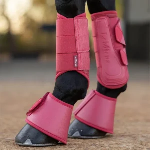 Arika campanas caballos Cranberry S iPhone 15