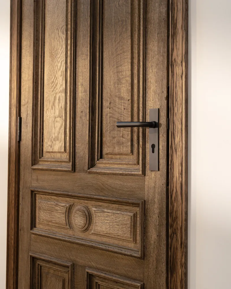 Apsley Long Plate Sprung Door Handle & Euro Lock - Copper-brown