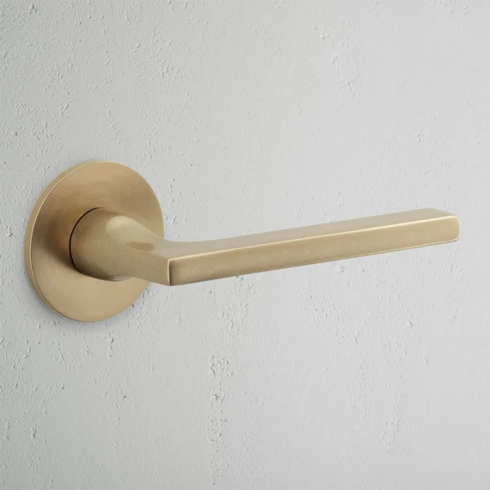 Clayton Flush Fixed Door Handle (Scandinavian) - Antique Zlatý kov