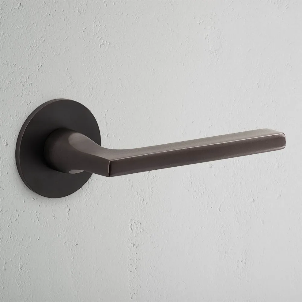 Clayton Flush Unsprung Door Handle (Scandinavian) - Kovově hnědý