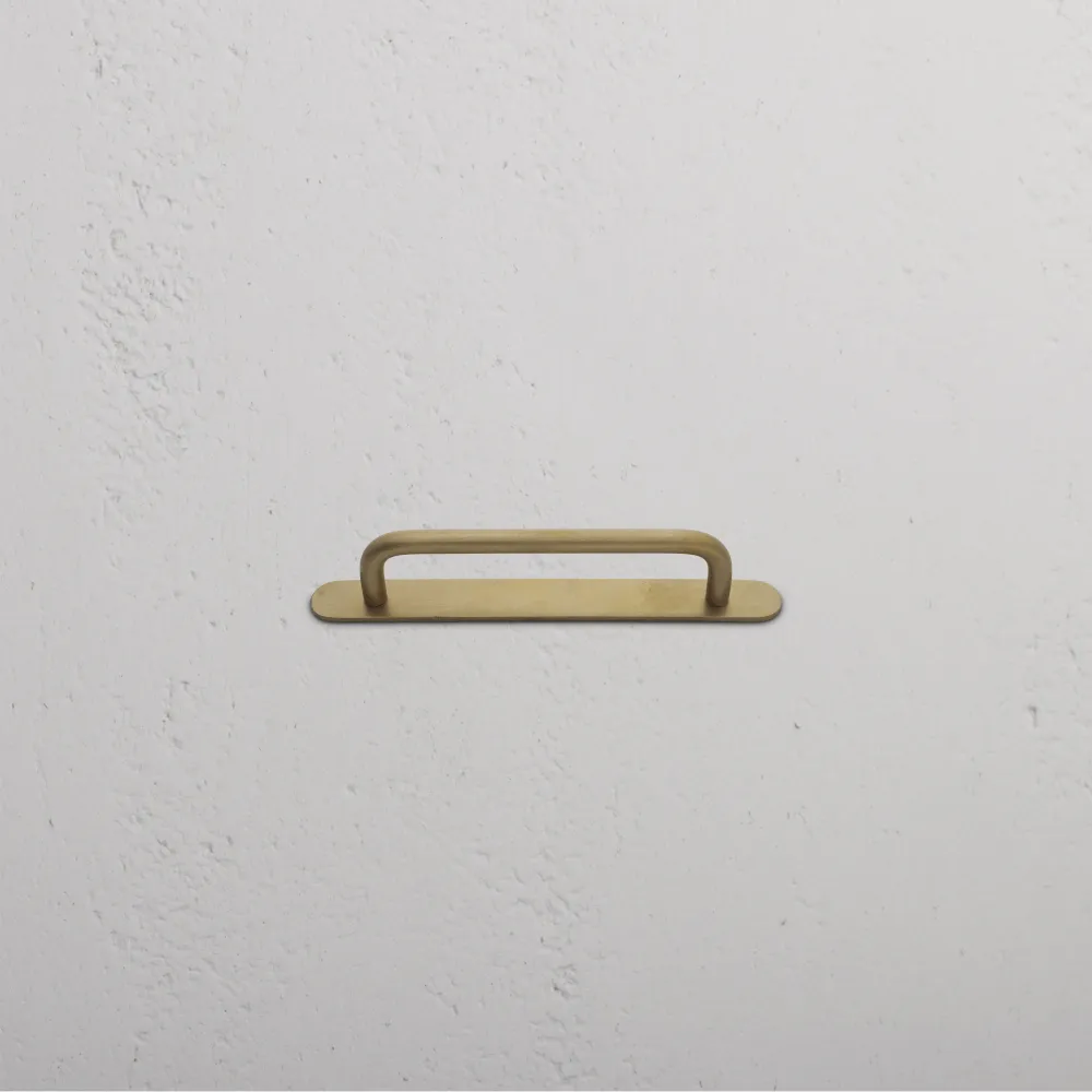 Kilburn Cabinet Handle Petite - Antique Brass