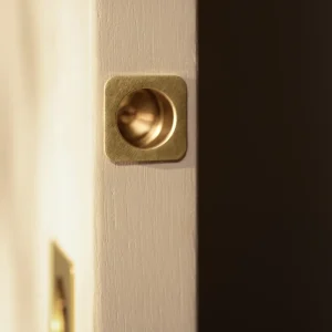 Regent Recessed Edge Pull - Antique Zlatý kov