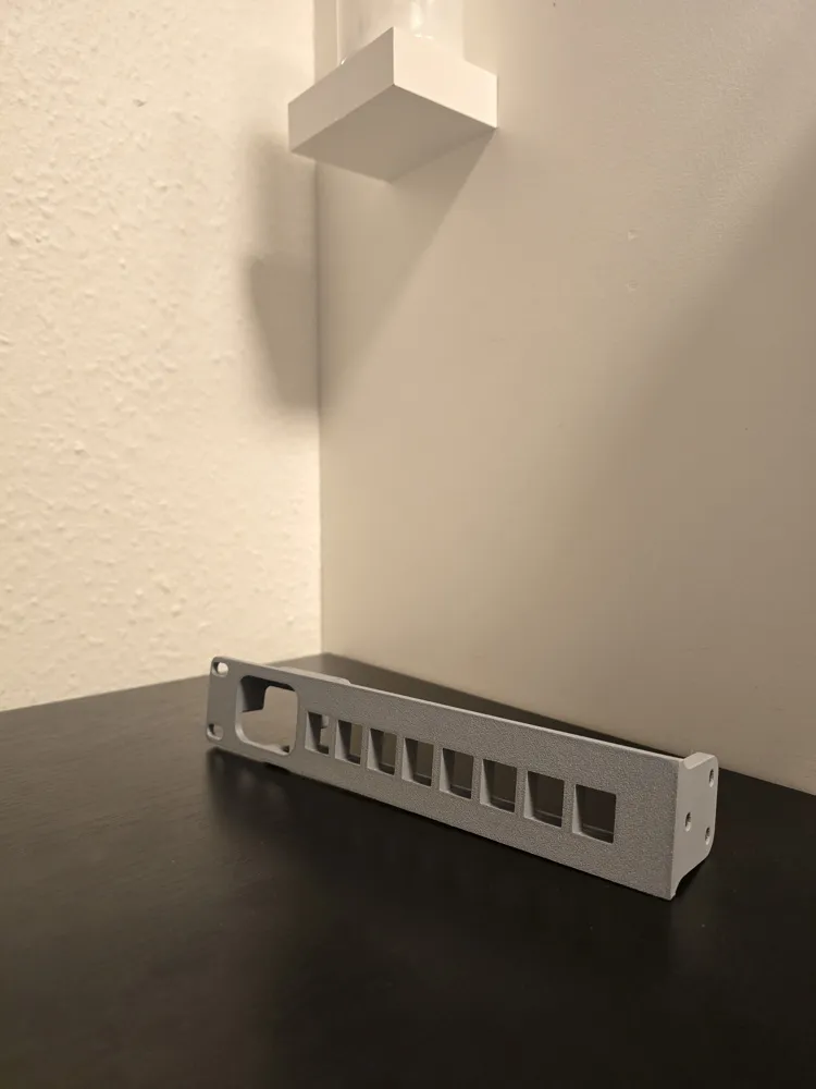 Support de rack de 19 pouces pour JetKVM et Keystone Silent Operation Hvid
