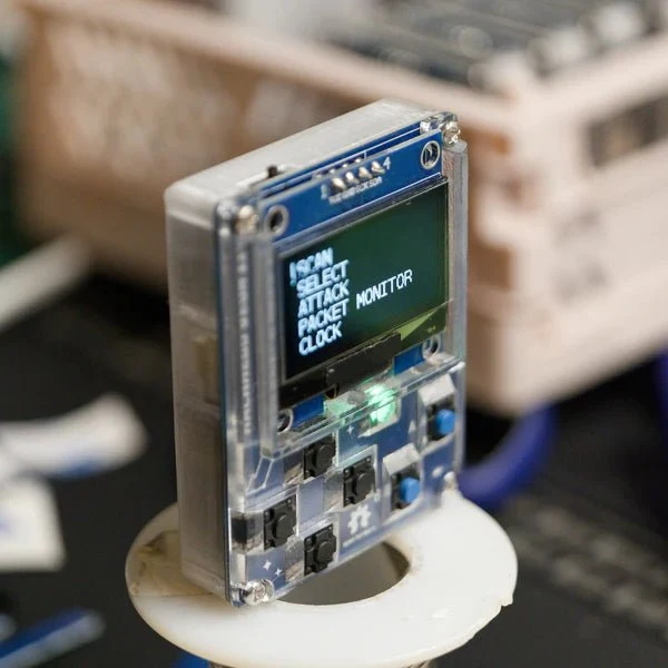 HackHeld Vega II+ (sestavený) - ESP8266 Deauther