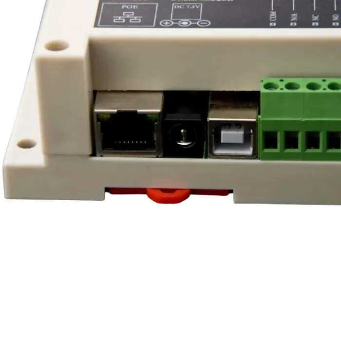 8kanálový ethernetový reléový ovladač s PoE USB - DFRobot průmyslový