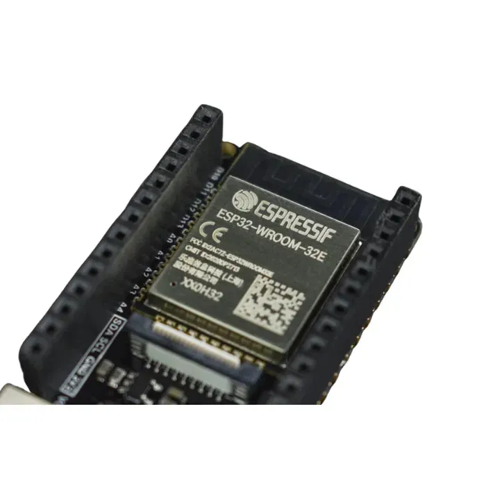 FireBeetle 2 ESP32-E IoT mikrokontrolér s headerem - Arduino IDE DFRobot