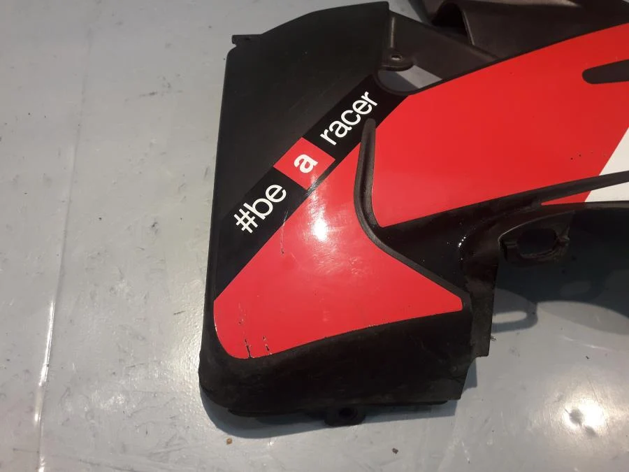 spodní kryt Aprilia