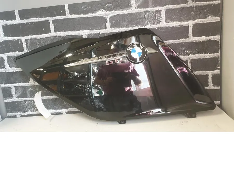 Boční kryt BMW