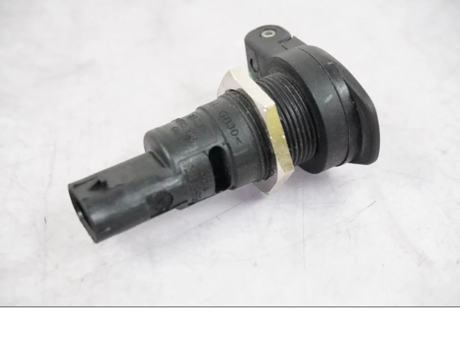 12 V elektrická zásuvka BMW