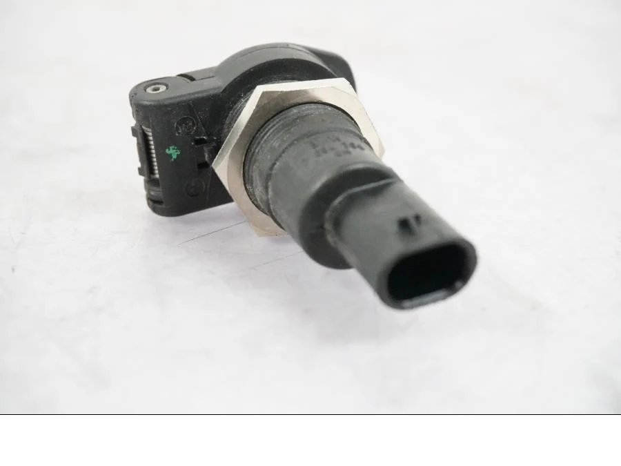 12 V elektrická zásuvka BMW