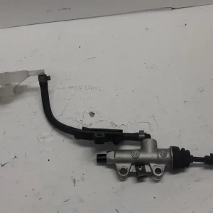 hlavní brzdový válec BMW