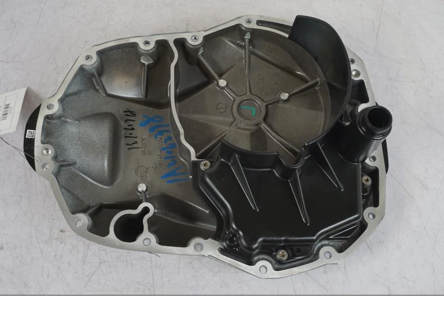 Kryt motoru BMW