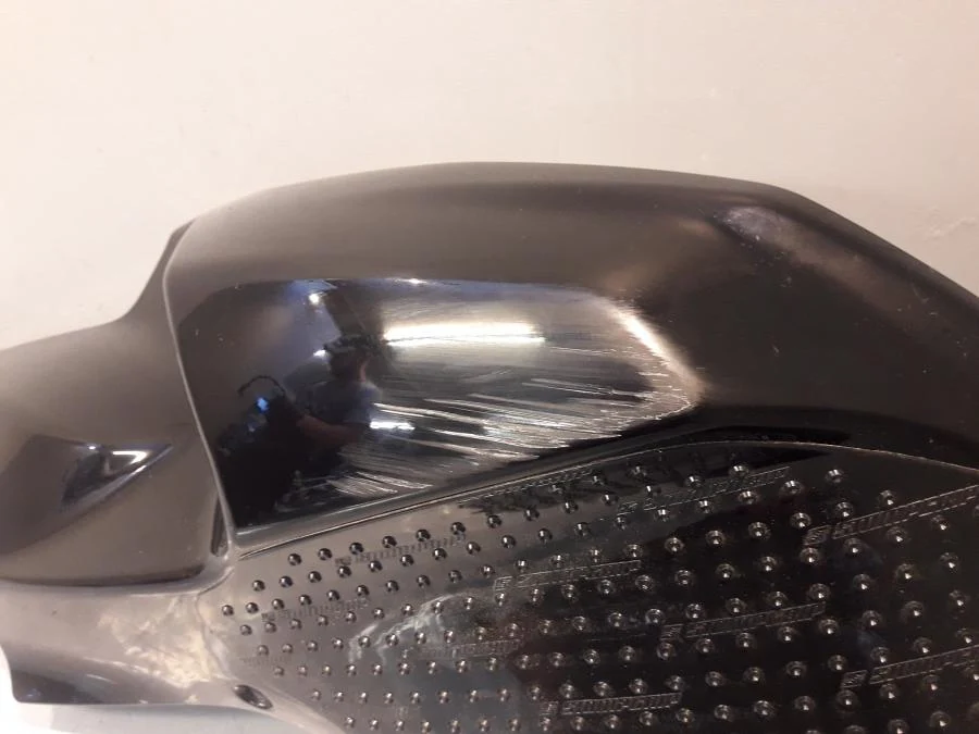 Kryt nádrže BMW