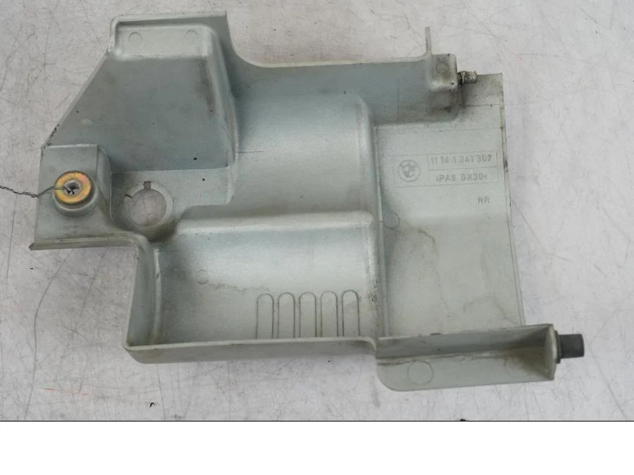 kryt startéru BMW