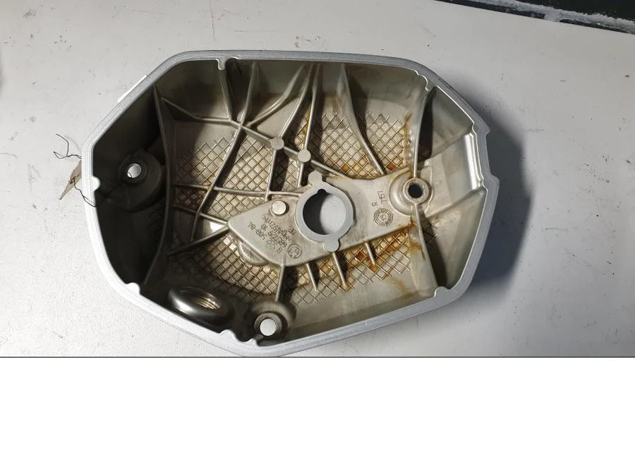 kryt ventilů BMW