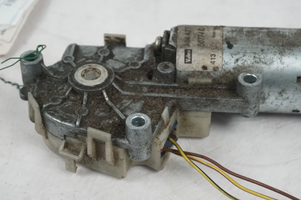 Motor stěrače BMW