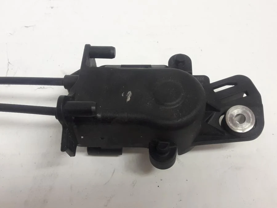 motor výfukové klapky BMW