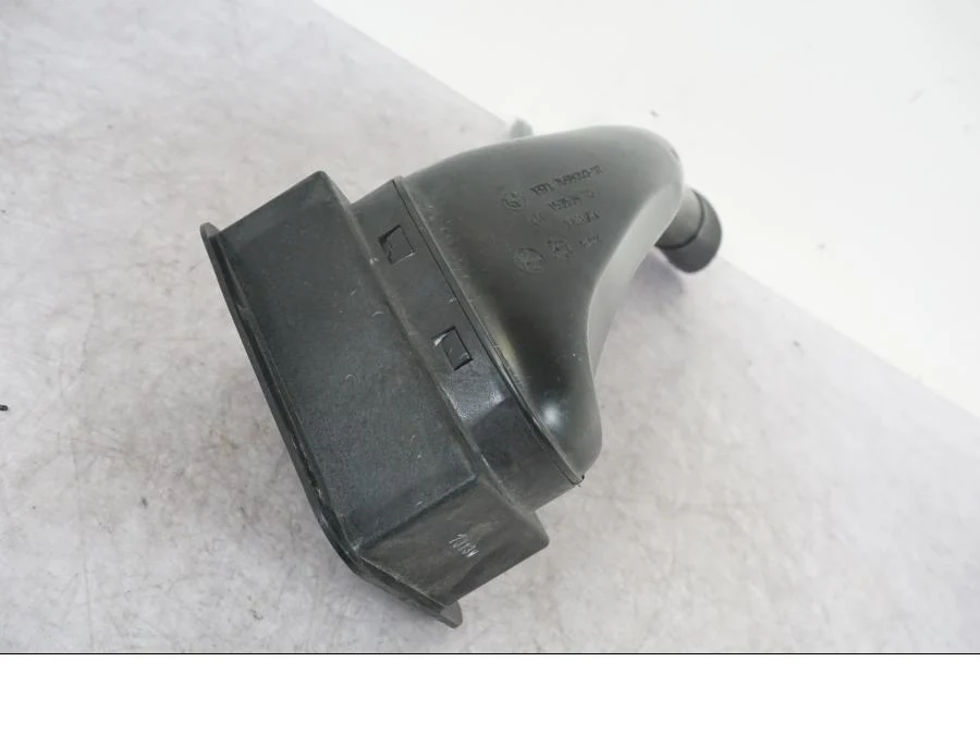 nasávací trubka airboxu BMW