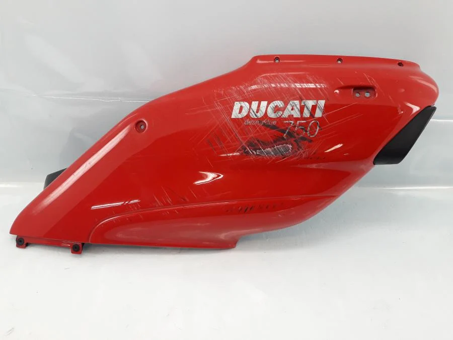 boční kryt Ducati