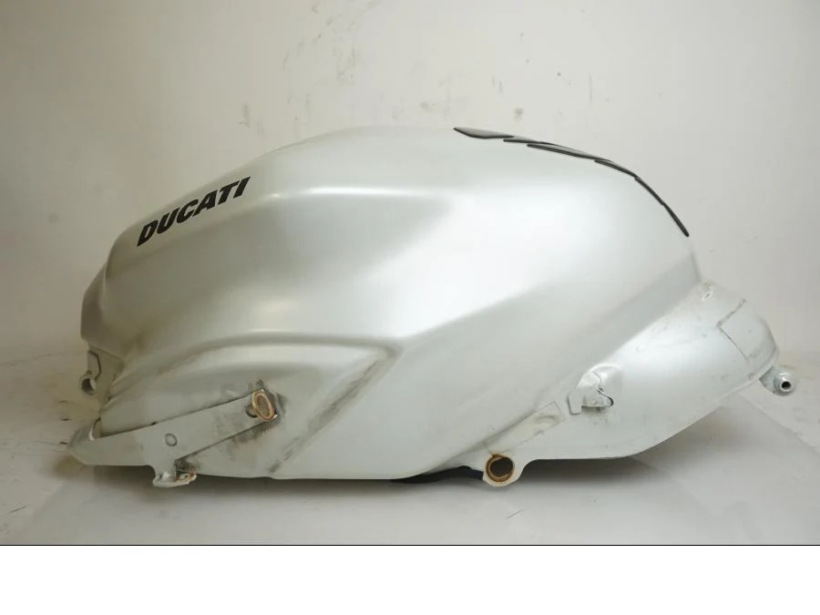 palivová nádrž Ducati