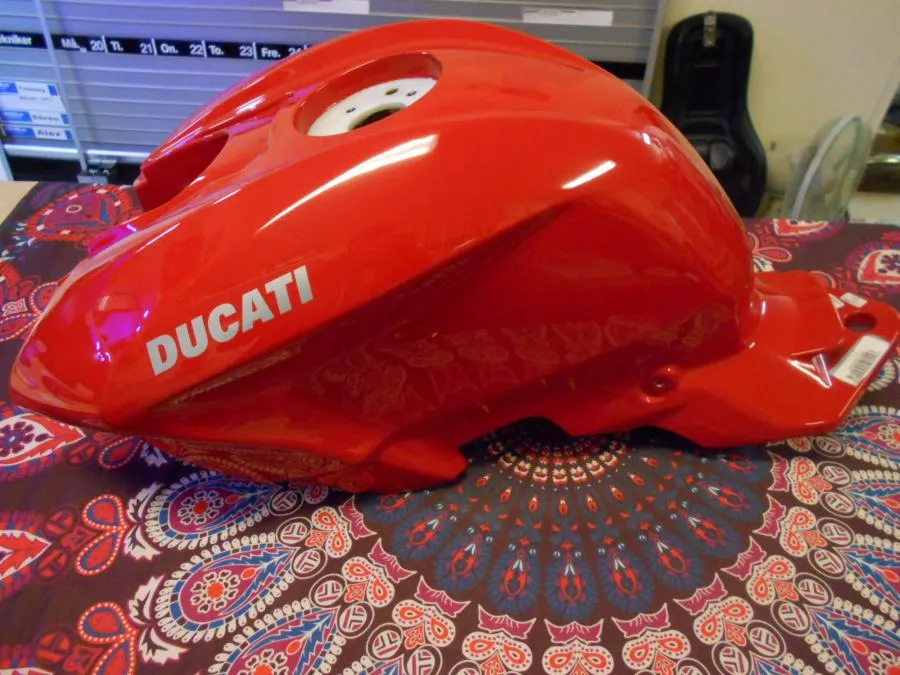 Palivová nádrž Ducati