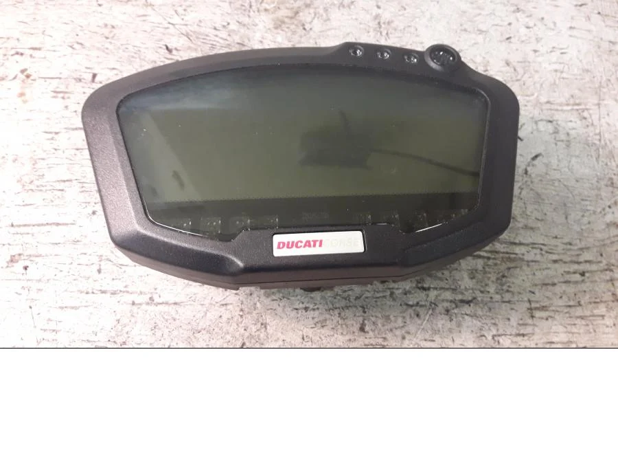 přístrojový panel Ducati