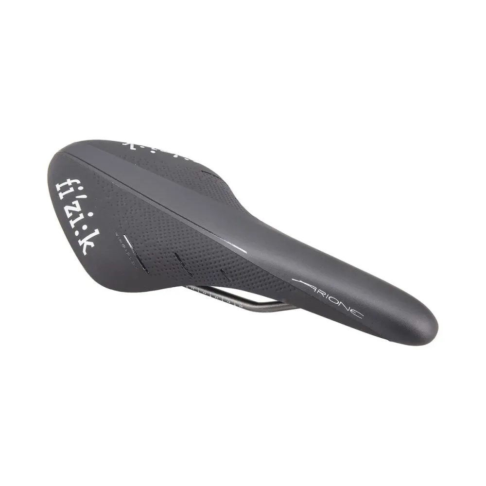 FIZIK ARIONE R3 LARGE Sedlo Kium Rails Black