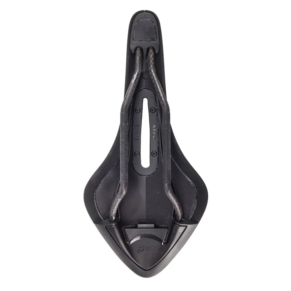 FIZIK ARIONE R1 OPEN REGULAR Sedlo Carbon Rails Black