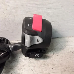 Ovládací prvky řidítek Honda