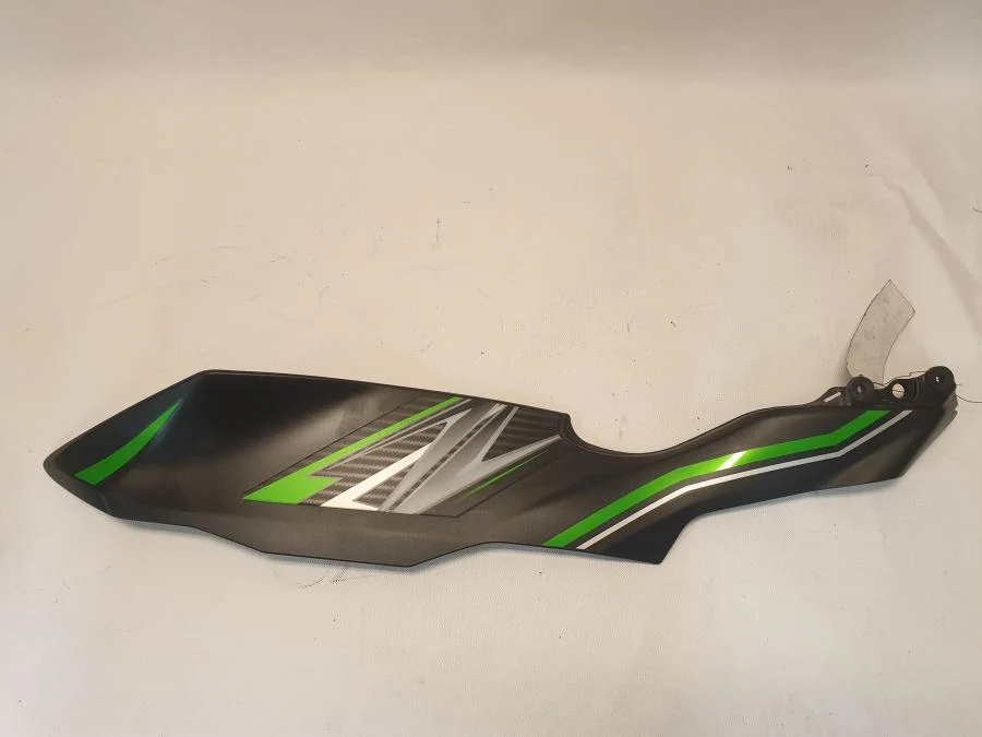 Boční panel Kawasaki