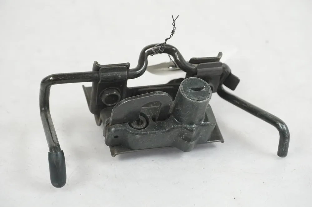 Mechanismus zámku sedla Kawasaki