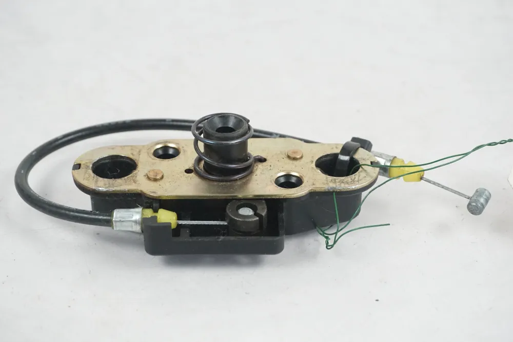 Mechanismus zámku sedla Kawasaki