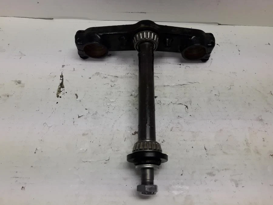 Trojitá objímka vidlice Kawasaki