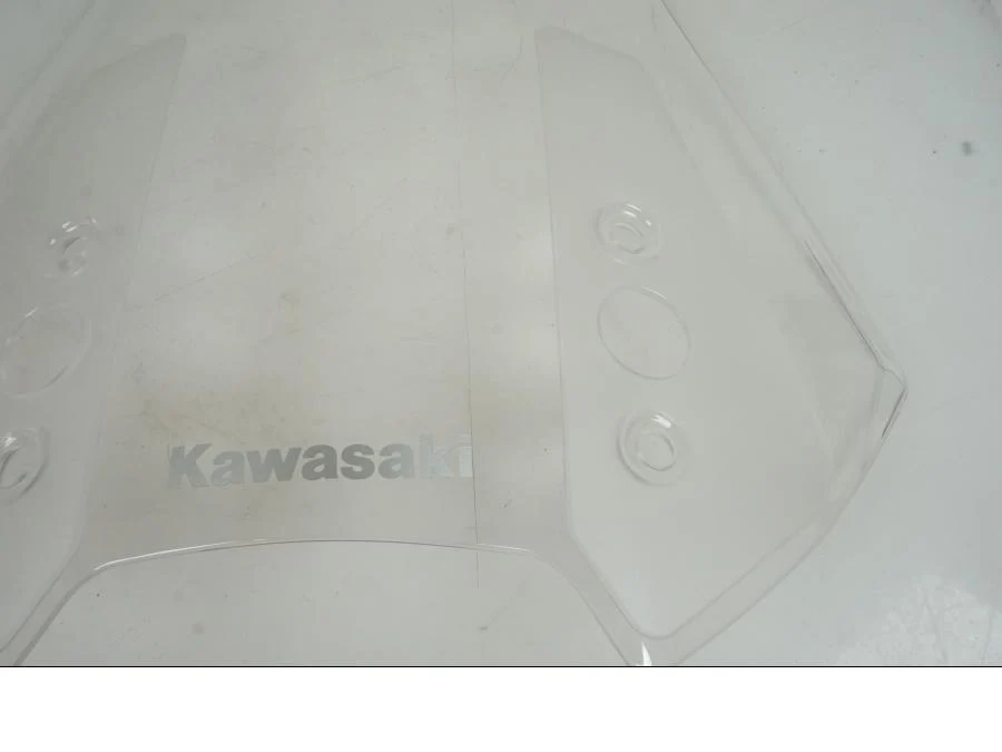 Větrné sklo Kawasaki