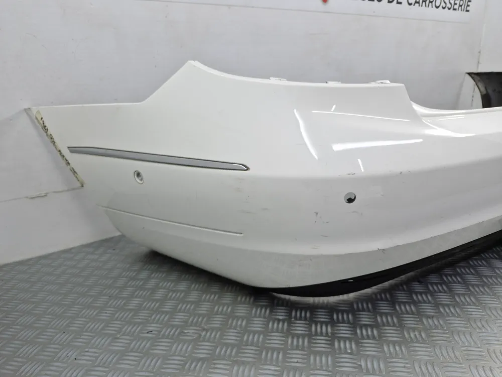 ZADNÍ NÁRAZNÍK TŘÍDY E W207 PH2 KUPÉ/KABRIOLET MERCEDES - BENZ
