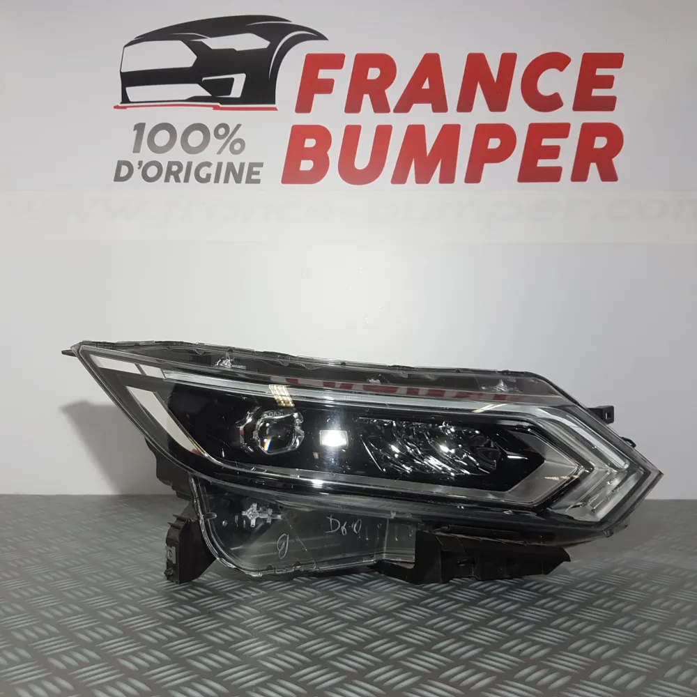 PŘEDNÍ PRAVÝ REFLEKTOR NISSAN QASHQAI II PH2
