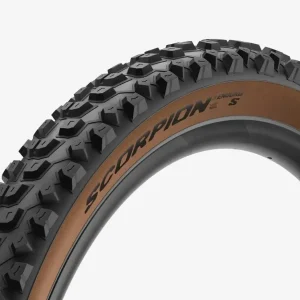 Pneumatika PIRELLI SCORPION ENDURO S COLOUR EDITION 29x2.40 HardWall Tubeless Ready Soft 4190100