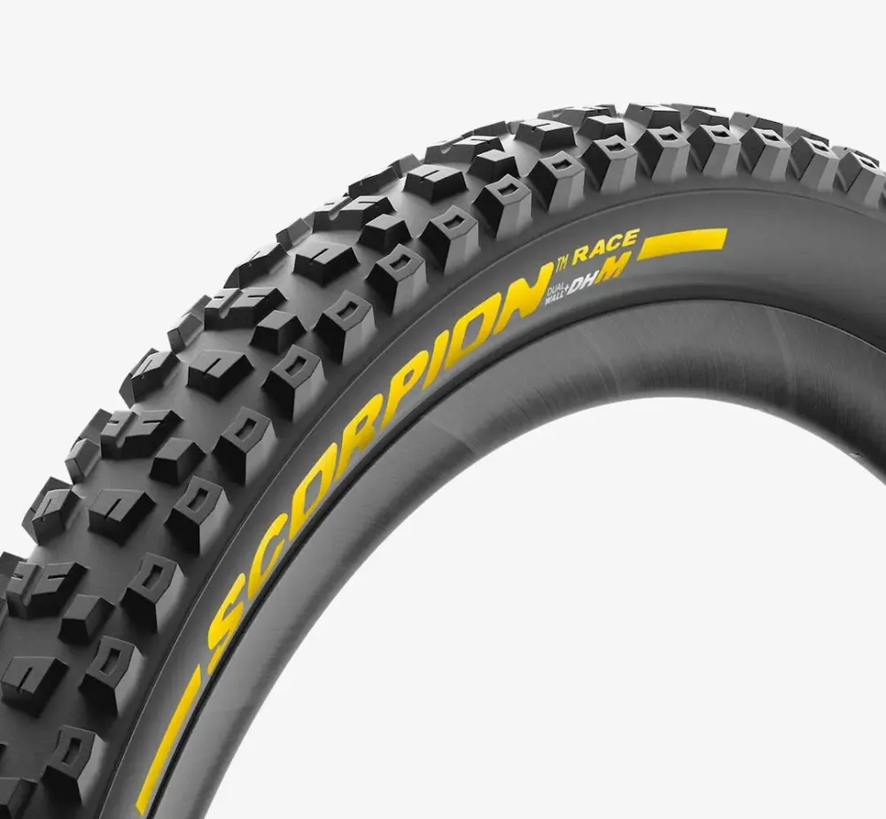 Pneumatika PIRELLI SCORPION RACE DH M 27.5x2.5 Tubeless Ready Soft Black/Yellow 3907200