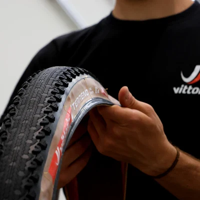 Pneumatika VITTORIA TERRENO XC RACE 29x2.25 Graphene/Silica Tubeless Ready Soft Beige