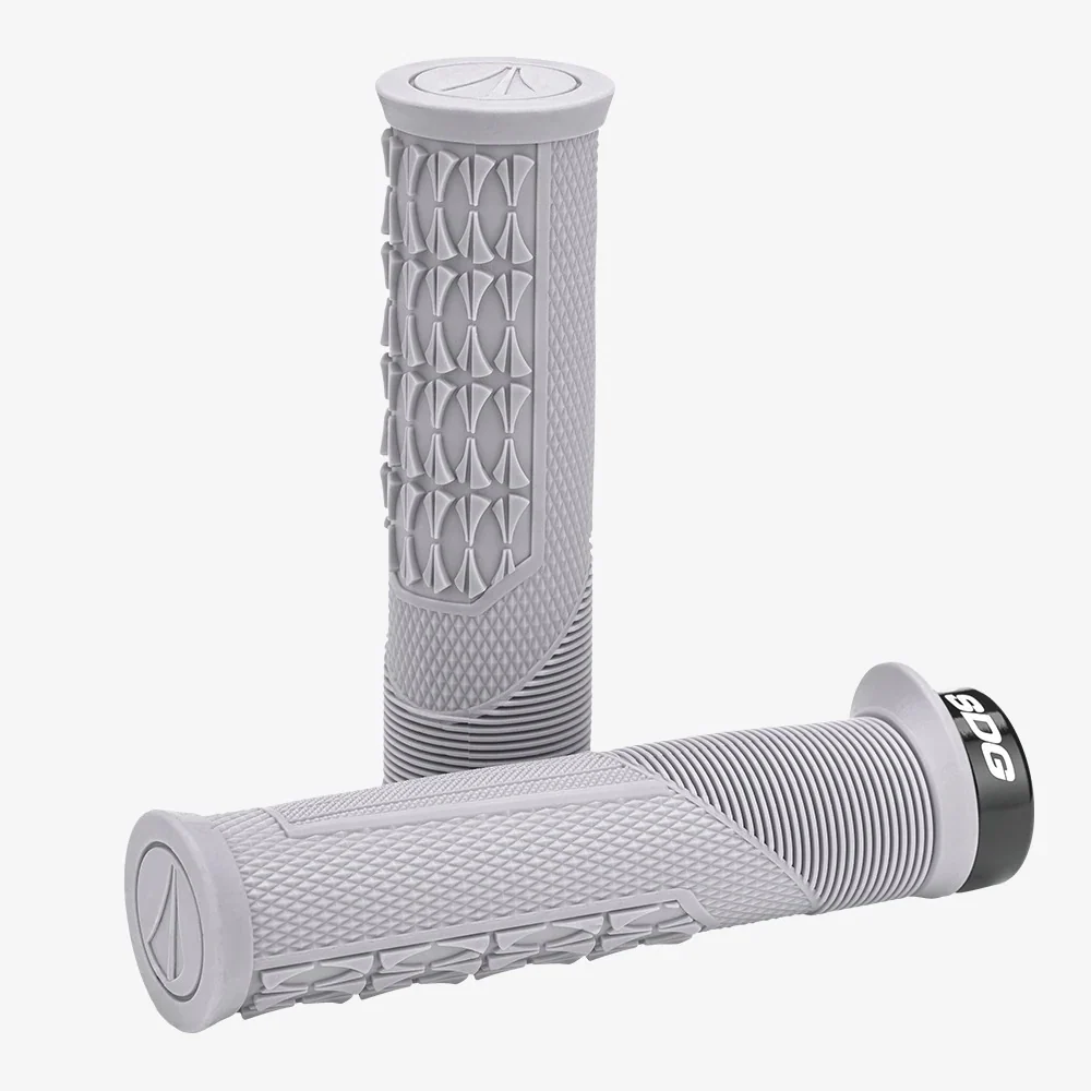 SDG OPEN CORE THRICE gripy 136 mm šedá