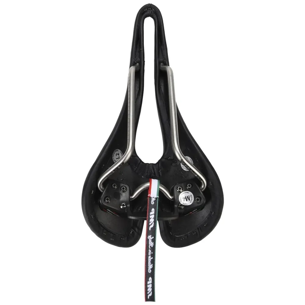 Sedlo SMP LITE 209 Šířka 139 mm Kolejnice z nerezové oceli Černá