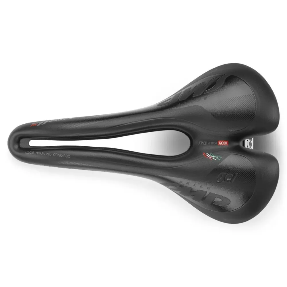 Sedlo SMP WELL M1 GEL VTTAE Šířka 163 mm Karbonové lišty černé
