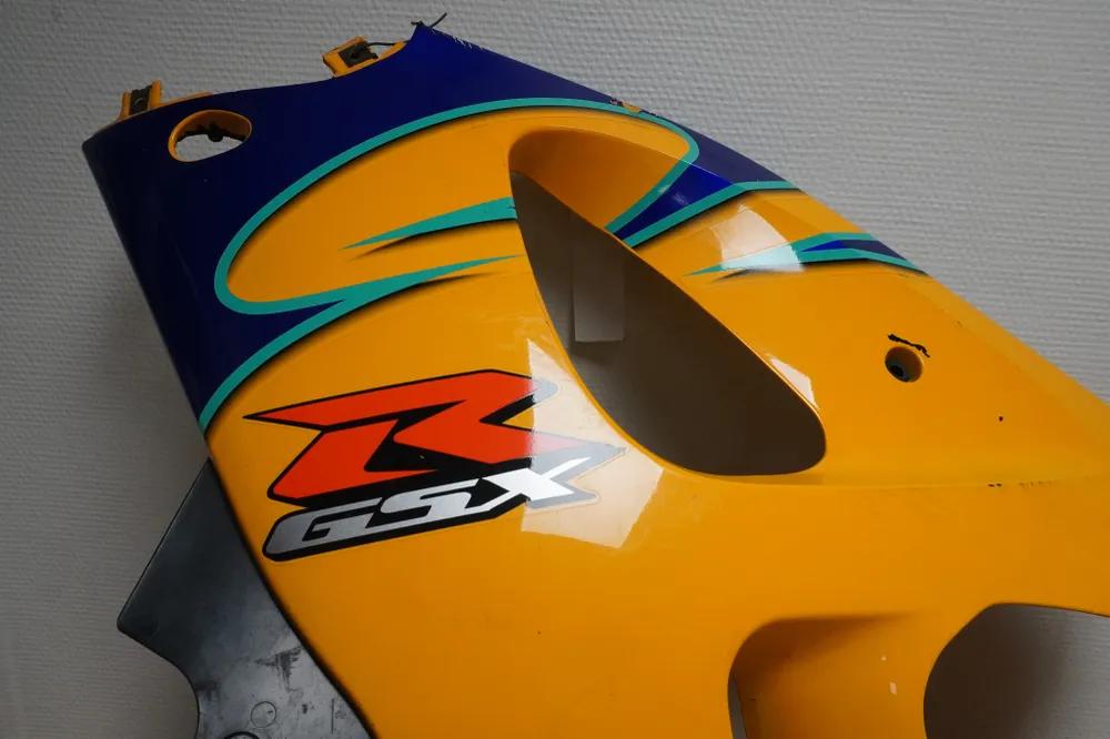 Boční kryt Suzuki