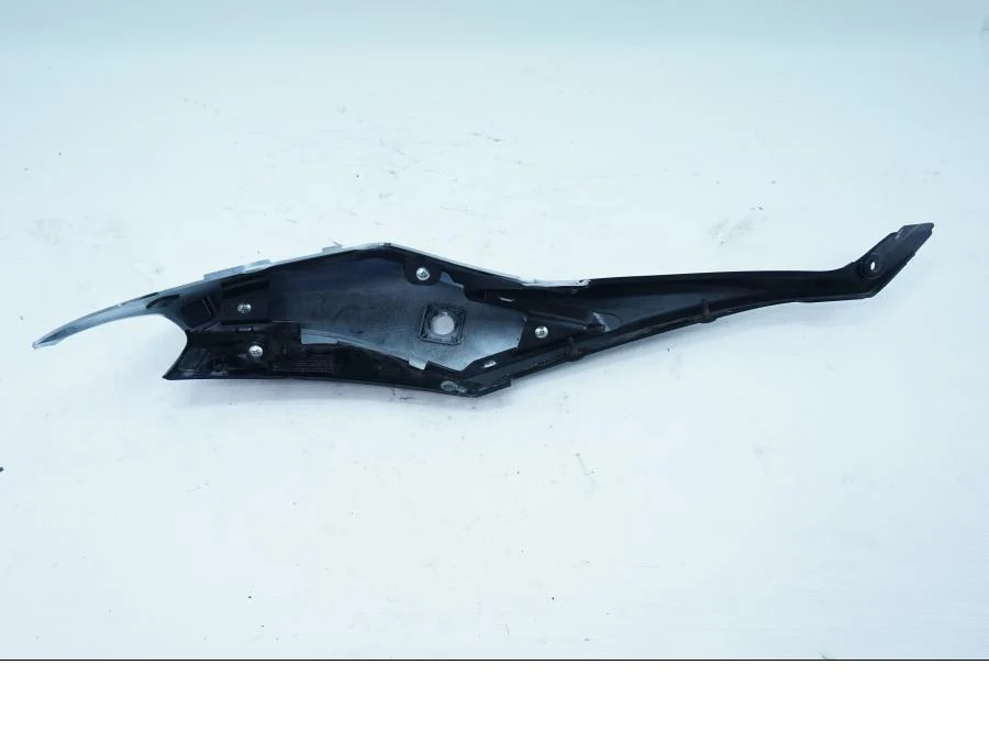 Boční panel Suzuki