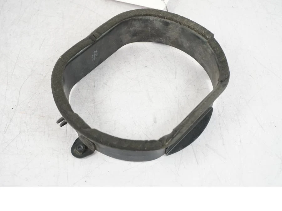 Držák chladičového ventilátoru Suzuki
