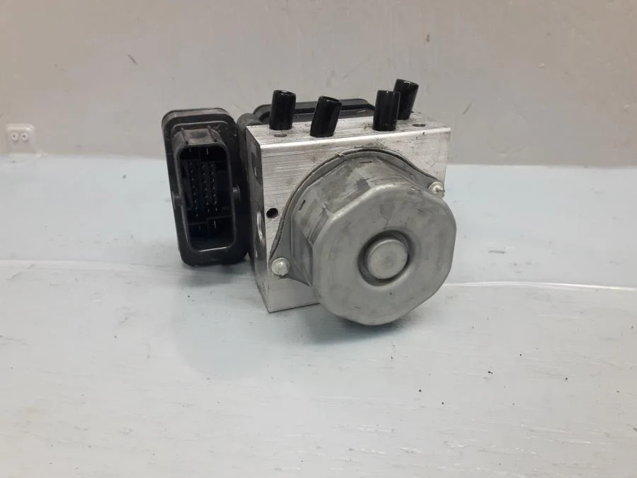 Modulátor ABS Suzuki